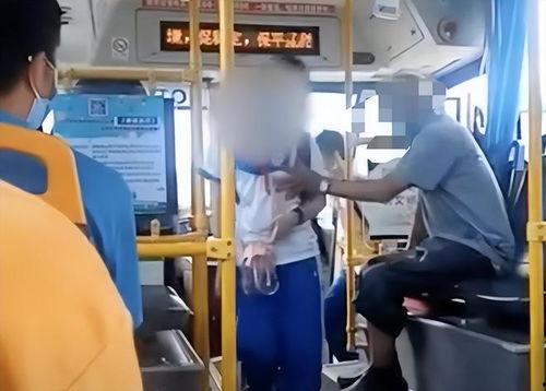 公交车上猥亵视频,正义何时降临？